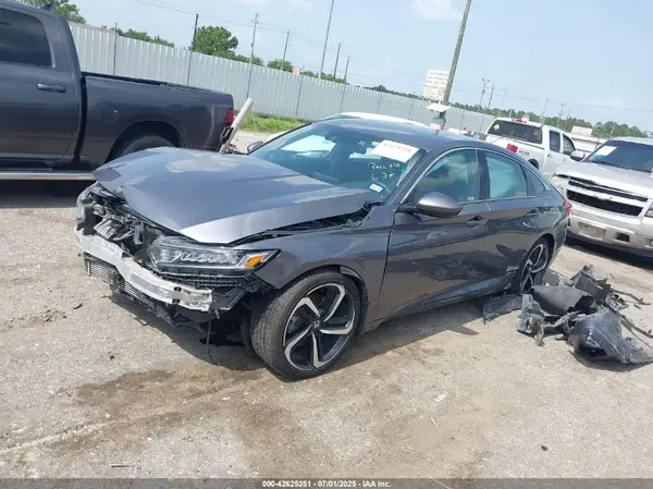 1HGCV1F33KA137289 2019 HONDA ACCORD - Image 2