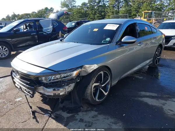 1HGCV1F33KA145974 2019 HONDA ACCORD - Image 2