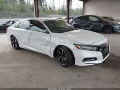 1HGCV1F33KA147742 2019 HONDA ACCORD