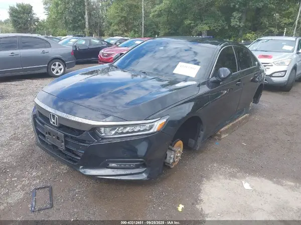 1HGCV1F33KA151810 2019 HONDA ACCORD - Image 2