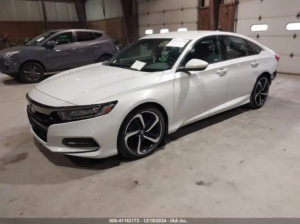 1HGCV1F33KA152813 2019 HONDA ACCORD - Image 2