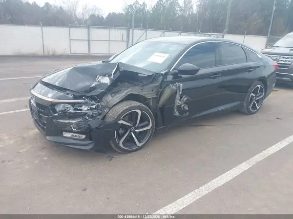 1HGCV1F33KA154898 2019 HONDA ACCORD - Image 2