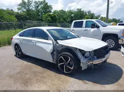 1HGCV1F33KA156537 2019 HONDA ACCORD