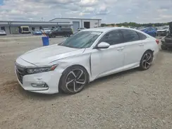 1HGCV1F33KA156571 2019 HONDA ACCORD
