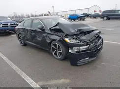 1HGCV1F33KA164685 2019 HONDA ACCORD