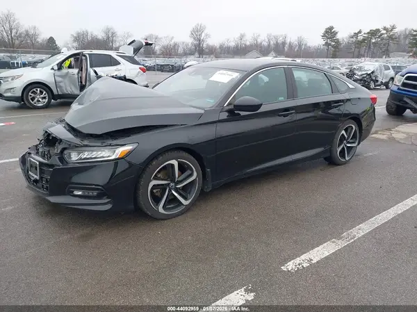 1HGCV1F33KA164685 2019 HONDA ACCORD - Image 2