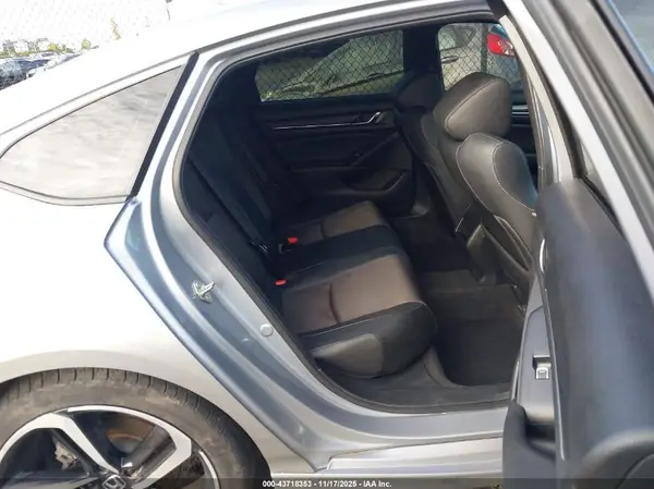 1HGCV1F33KA166503 2019 HONDA ACCORD - Image 8