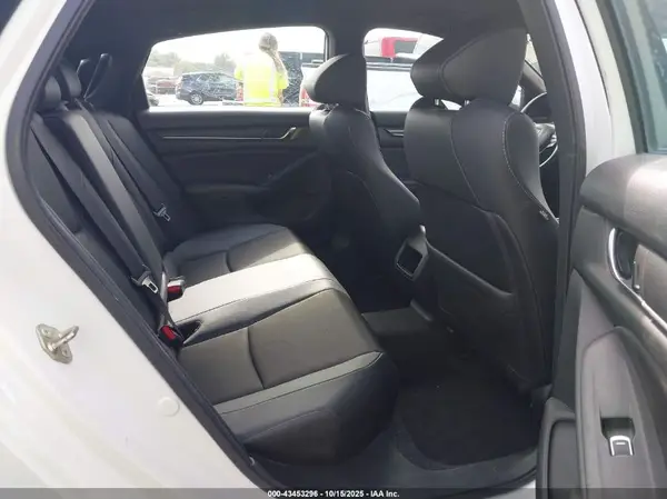 1HGCV1F33KA175718 2019 HONDA ACCORD - Image 8