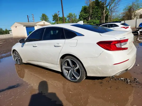 1HGCV1F33KA175749 2019 HONDA ACCORD - Image 2