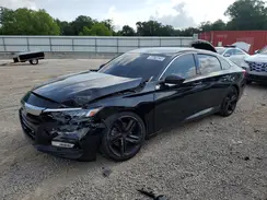 1HGCV1F33KA177484 2019 HONDA ACCORD