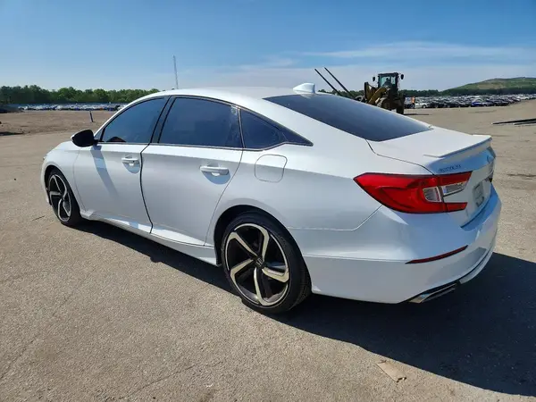 1HGCV1F33LA001066 2020 HONDA ACCORD - Image 2