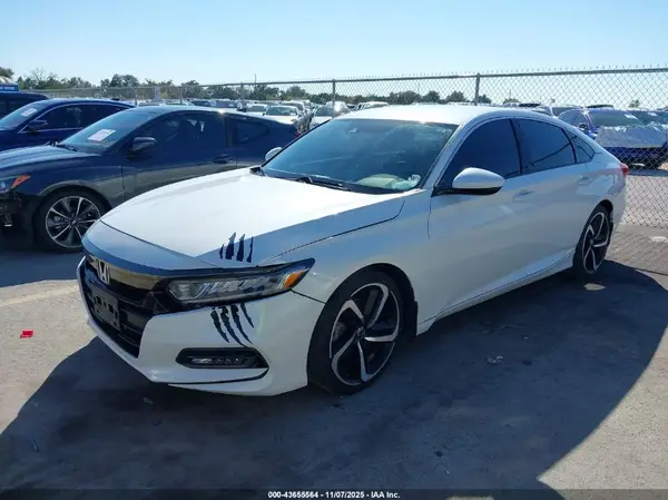 1HGCV1F33LA060764 2020 HONDA ACCORD - Image 2