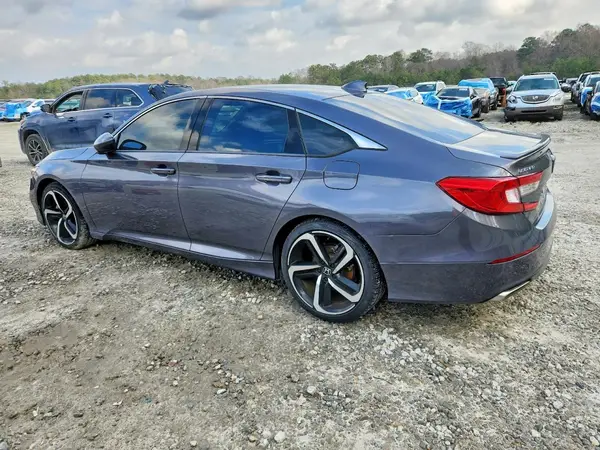 1HGCV1F33LA067567 2020 HONDA ACCORD - Image 2