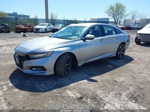 1HGCV1F33LA081825 2020 HONDA ACCORD - Image 2