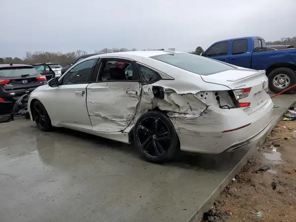 1HGCV1F33LA153882 2020 HONDA ACCORD - Image 2
