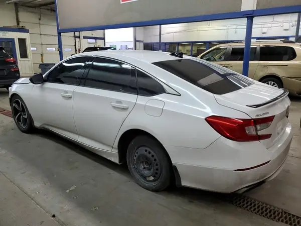 1HGCV1F33NA001717 2022 HONDA ACCORD - Image 2
