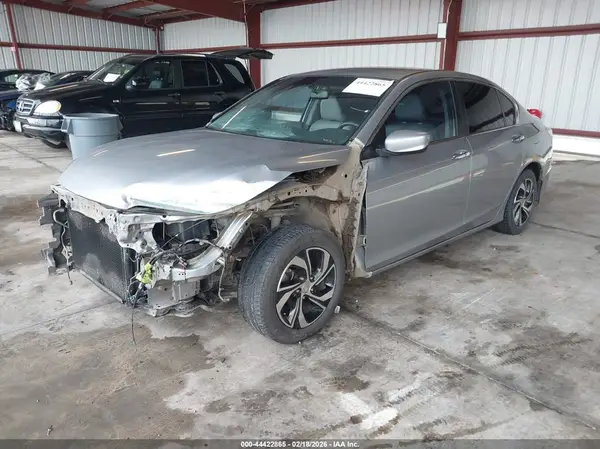 1HGCV1F33NA024690 2022 HONDA ACCORD - Image 2