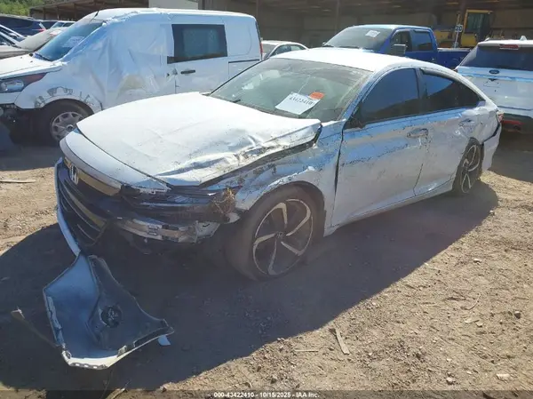 1HGCV1F33NA082976 2022 HONDA ACCORD - Image 2