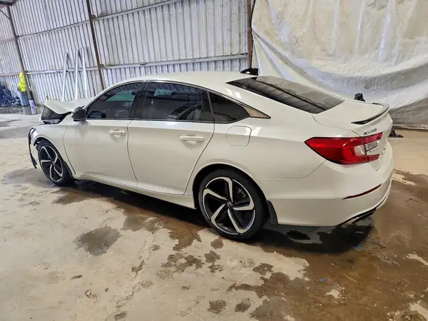 1HGCV1F33NA105432 2022 HONDA ACCORD - Image 2