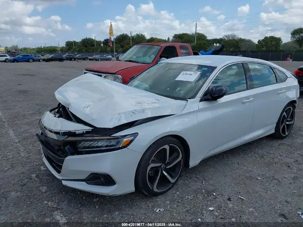 1HGCV1F33NA123204 2022 HONDA ACCORD - Image 2