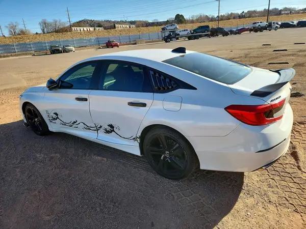 1HGCV1F34JA027091 2018 HONDA ACCORD - Image 2
