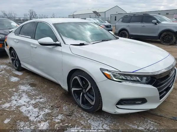 1HGCV1F34JA029486 2018 HONDA ACCORD - Image 1