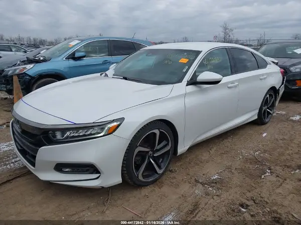 1HGCV1F34JA029486 2018 HONDA ACCORD - Image 2