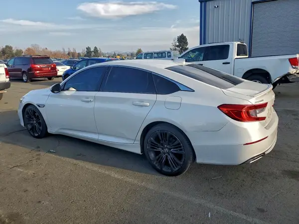 1HGCV1F34JA041217 2018 HONDA ACCORD - Image 2