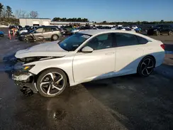 1HGCV1F34JA048944 2018 HONDA ACCORD