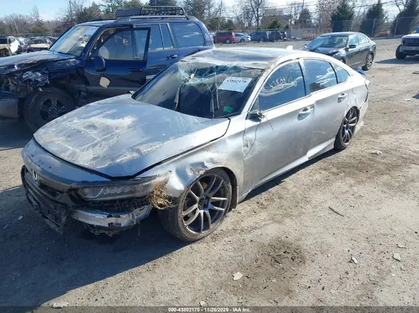 1HGCV1F34JA049768 2018 HONDA ACCORD - Image 2