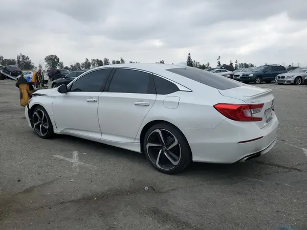 1HGCV1F34JA063895 2018 HONDA ACCORD - Image 2