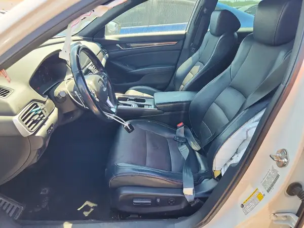 2018 HONDA ACCORD auction photo 7