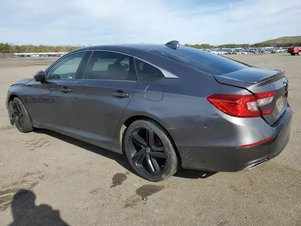 1HGCV1F34JA087467 2018 HONDA ACCORD - Image 2