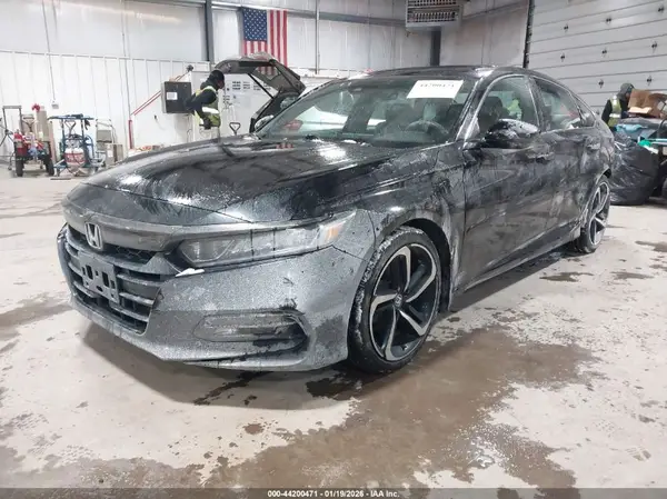 1HGCV1F34JA087680 2018 HONDA ACCORD - Image 2
