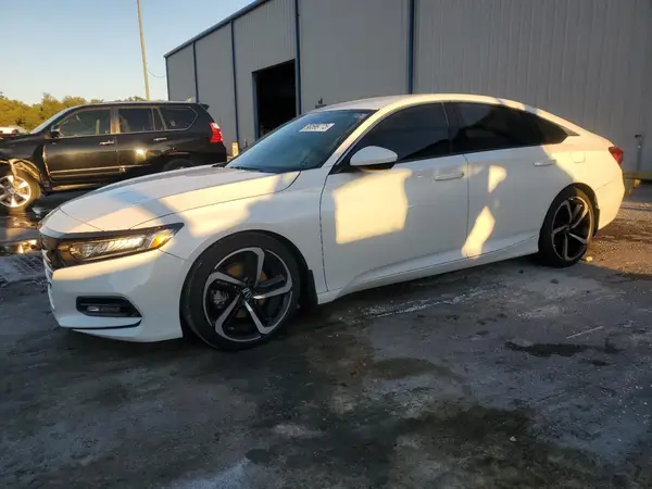 1HGCV1F34JA088036 2018 HONDA ACCORD - Image 1