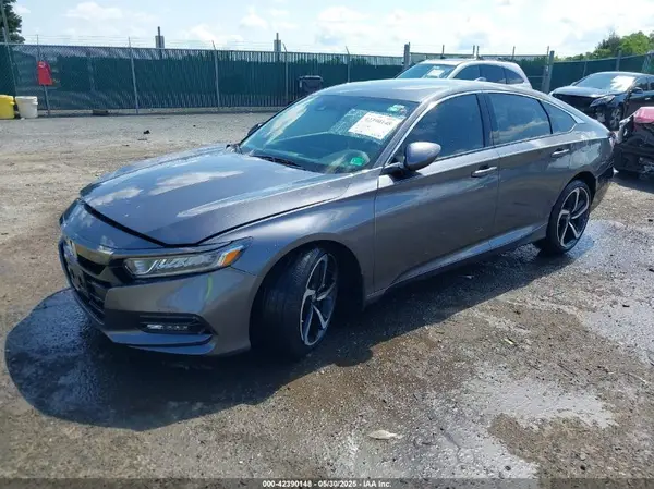 1HGCV1F34JA098002 2018 HONDA ACCORD - Image 2