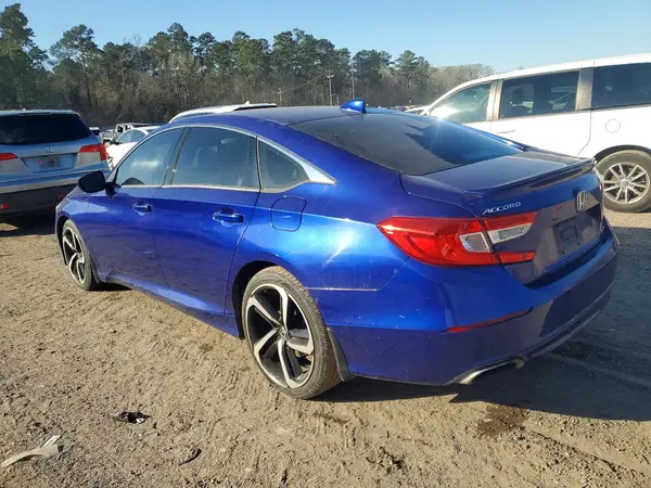 1HGCV1F34JA105384 2018 HONDA ACCORD - Image 2