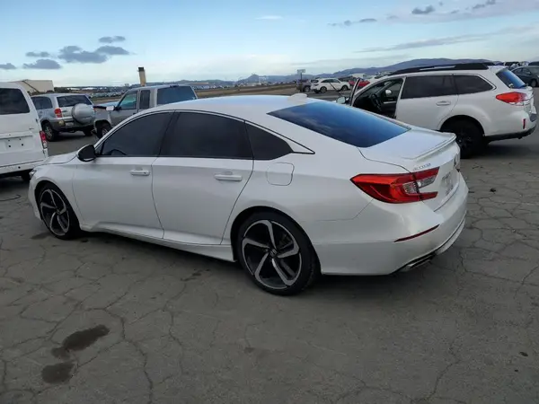 1HGCV1F34JA108608 2018 HONDA ACCORD - Image 2