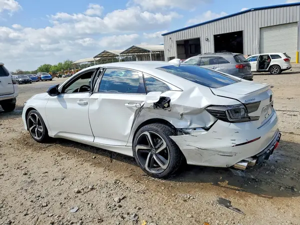 1HGCV1F34JA128812 2018 HONDA ACCORD - Image 2