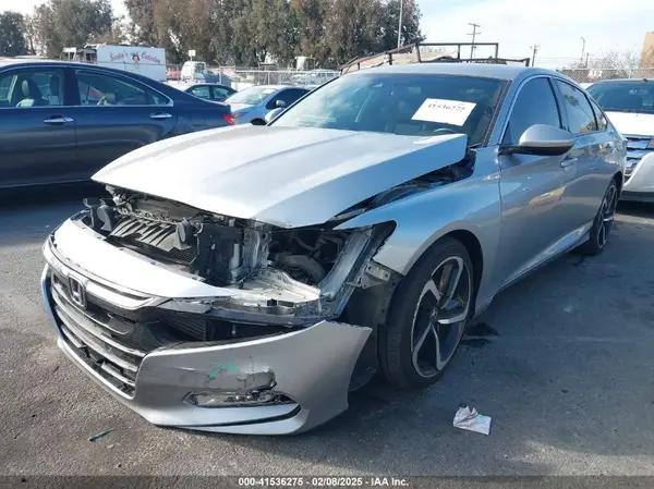 1HGCV1F34JA139664 2018 HONDA ACCORD - Image 2