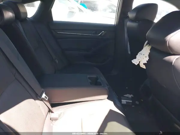 1HGCV1F34JA145657 2018 HONDA ACCORD - Image 8