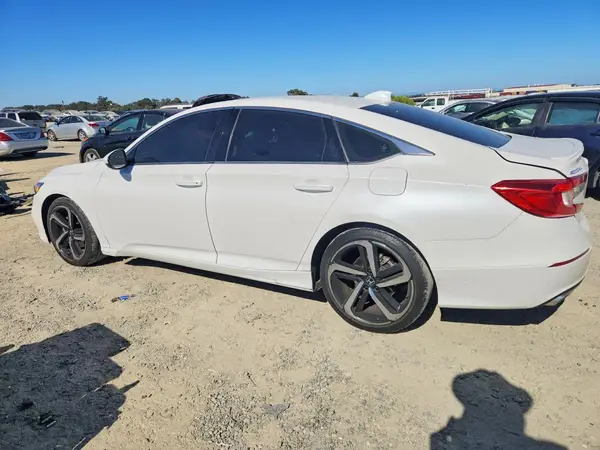 1HGCV1F34JA147781 2018 HONDA ACCORD - Image 2