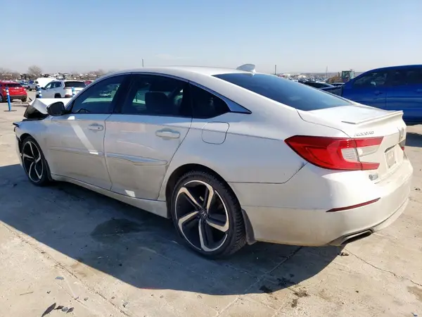 1HGCV1F34JA152396 2018 HONDA ACCORD - Image 2