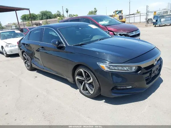 1HGCV1F34JA159915 2018 HONDA ACCORD - Image 1