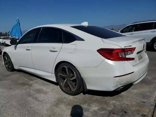 1HGCV1F34JA172082 2018 HONDA ACCORD - Image 2