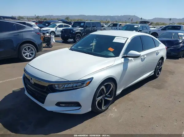 1HGCV1F34JA178058 2018 HONDA ACCORD - Image 2