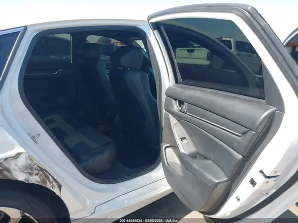 1HGCV1F34JA178058 2018 HONDA ACCORD - Image 8