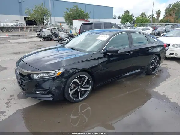 1HGCV1F34JA183390 2018 HONDA ACCORD - Image 2