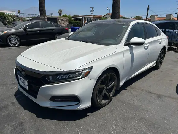 1HGCV1F34JA184491 2018 HONDA ACCORD - Image 2