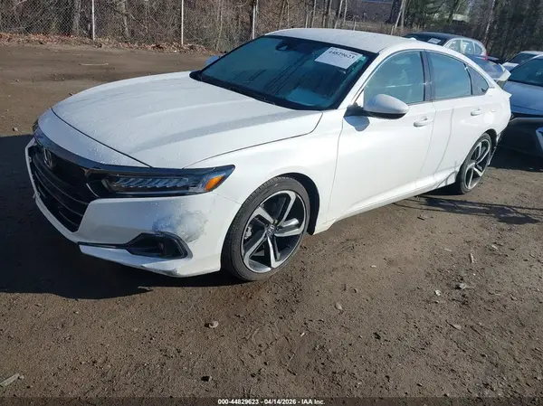 1HGCV1F34JA184569 2018 HONDA ACCORD - Image 2
